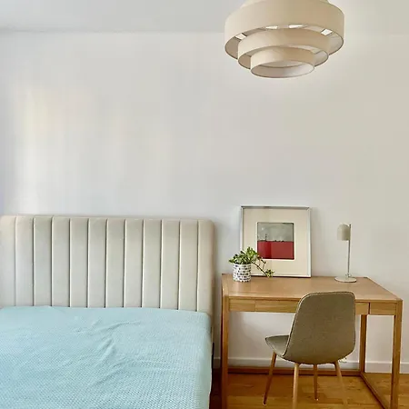 Ele Apartment *